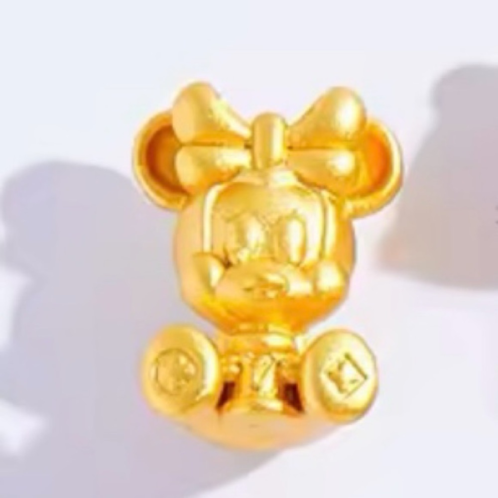 24K Gold Filled Disney Minnie Mouse Holding Monogram Charm Bead Clover & Flower